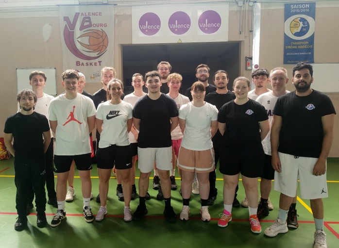 25-26 - Les arbitres en stage à Valence
